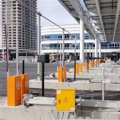 Sammenligningen av brukervennlighet og funksjonalitet til programvare for parkeringsbetalingssystem